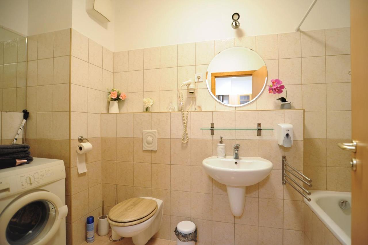 Lovely Apartment In The Heart Of Budapest Esterno foto