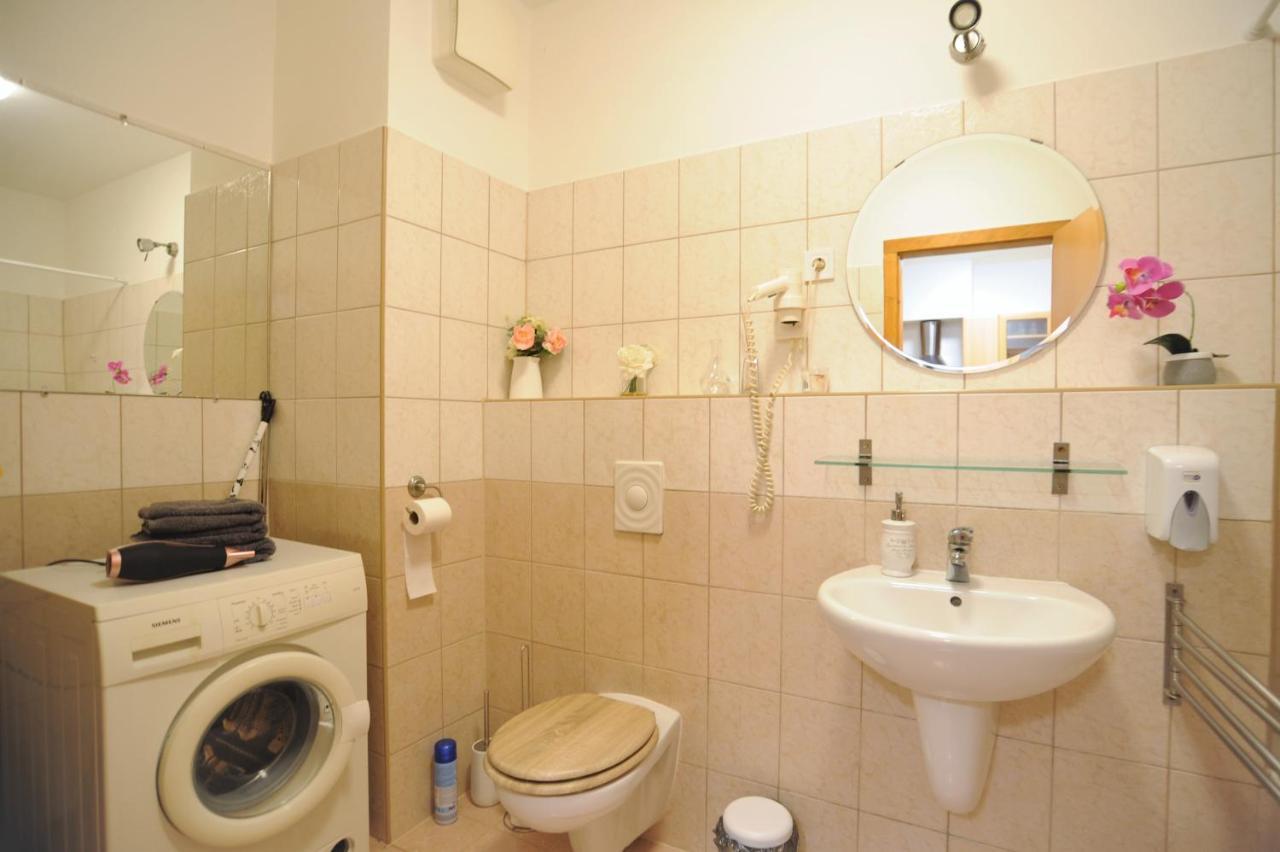 Lovely Apartment In The Heart Of Budapest Esterno foto